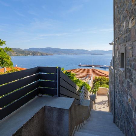 Heliades Maisonettes Mithimna Bagian luar foto