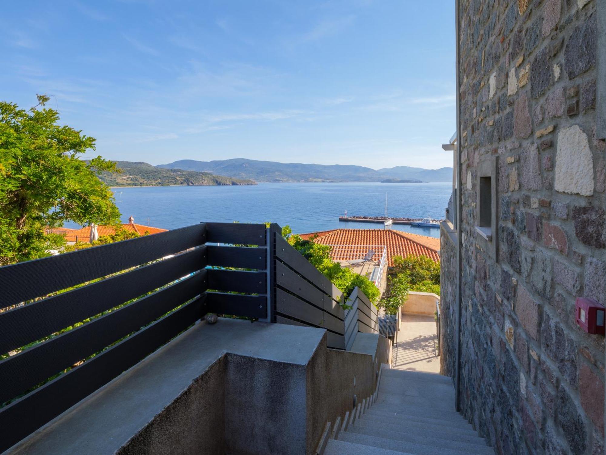 Heliades Maisonettes Mithimna Bagian luar foto